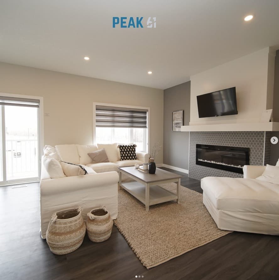 Peak 61 Graydon Hill may offer opportunities for socializing with neighbors through community events, clubs, or recreational activities